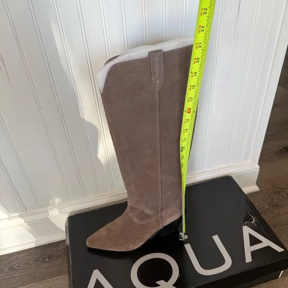 AQUA Gray Brown Taupe Suede Leather
Slouchy Heeled Cowboy Style Aerin Boots 9.5 - Picture 7 of 7